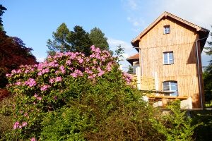 Das Ferienhaus von der Talseite