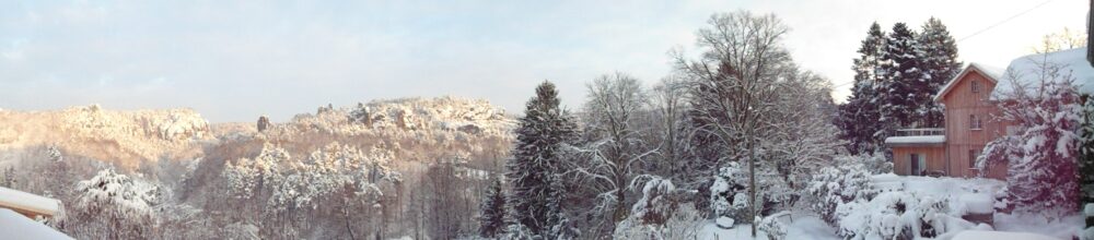 Winterliche Ansicht des Ferienhauses